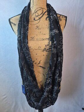 Apt 9 woman’s Infinity scarf black with silver floral embroidered